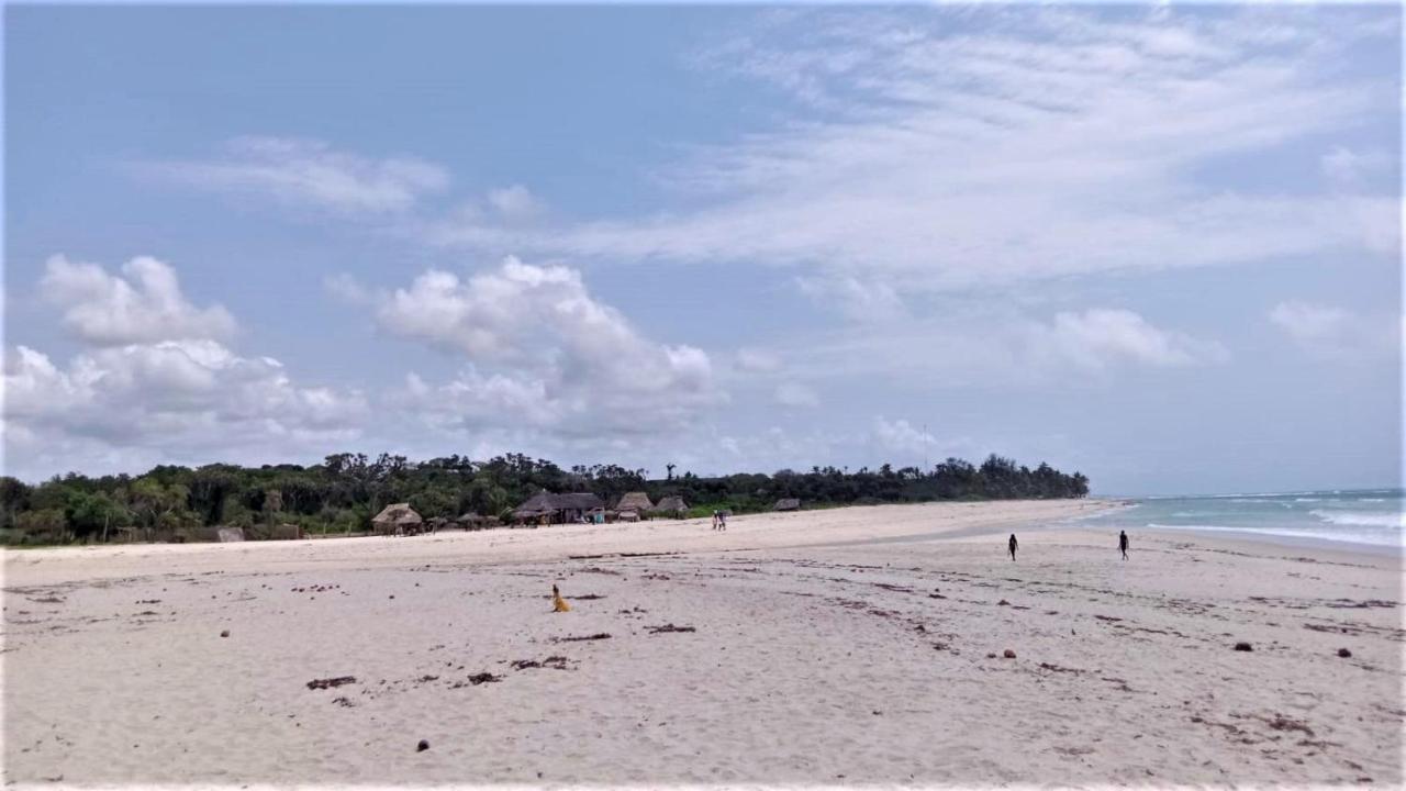 V-Szameitat Homes, Kongo River Diani Beach Eksteriør billede