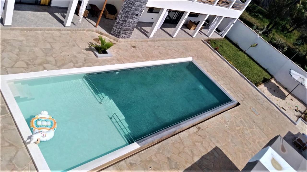 V-Szameitat Homes, Kongo River Diani Beach Eksteriør billede